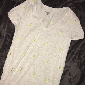 Pineapple V neck tee